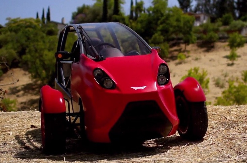 arcimoto plug